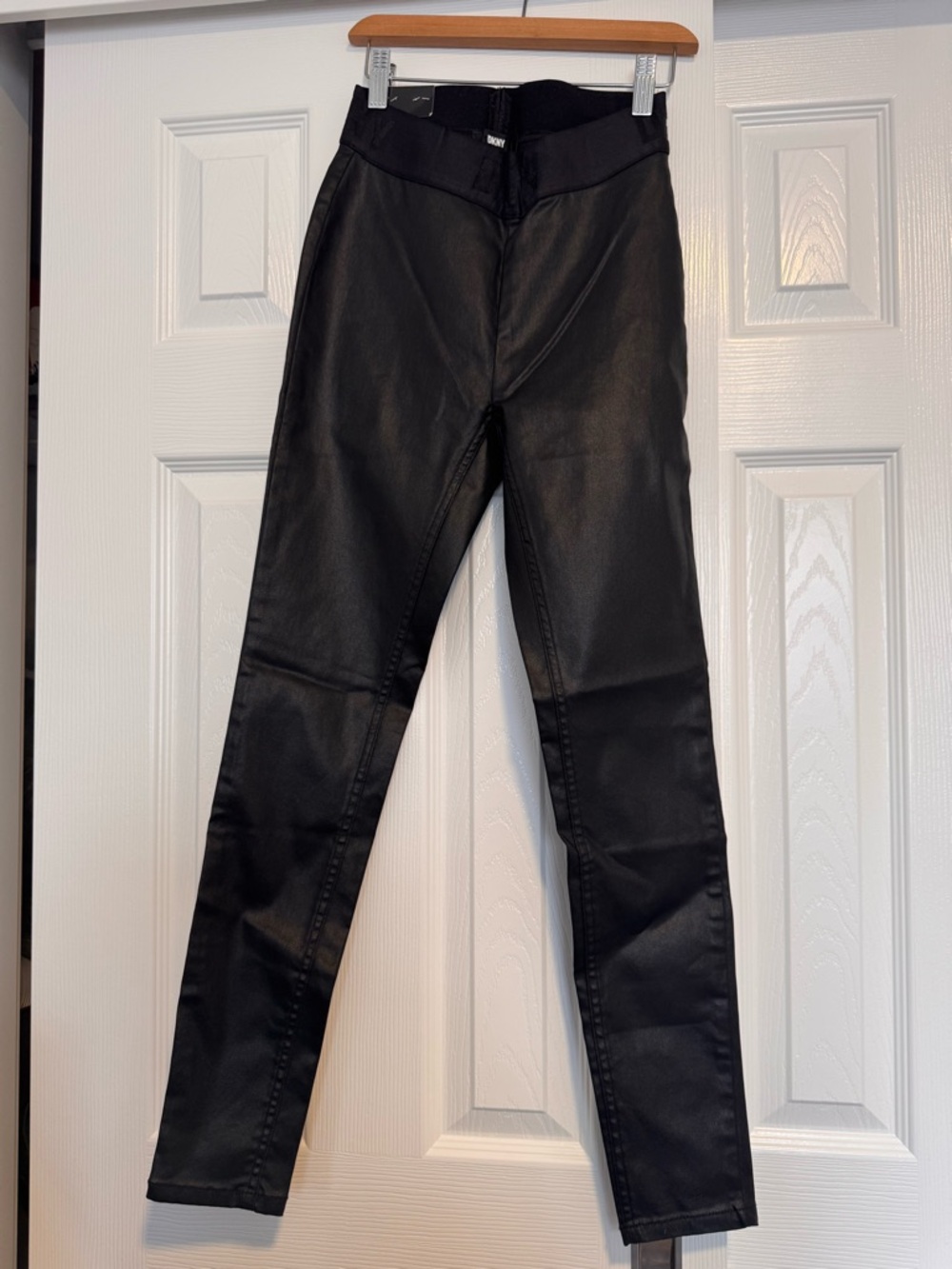 DKNY Black Coated Skinny Jean / Legging